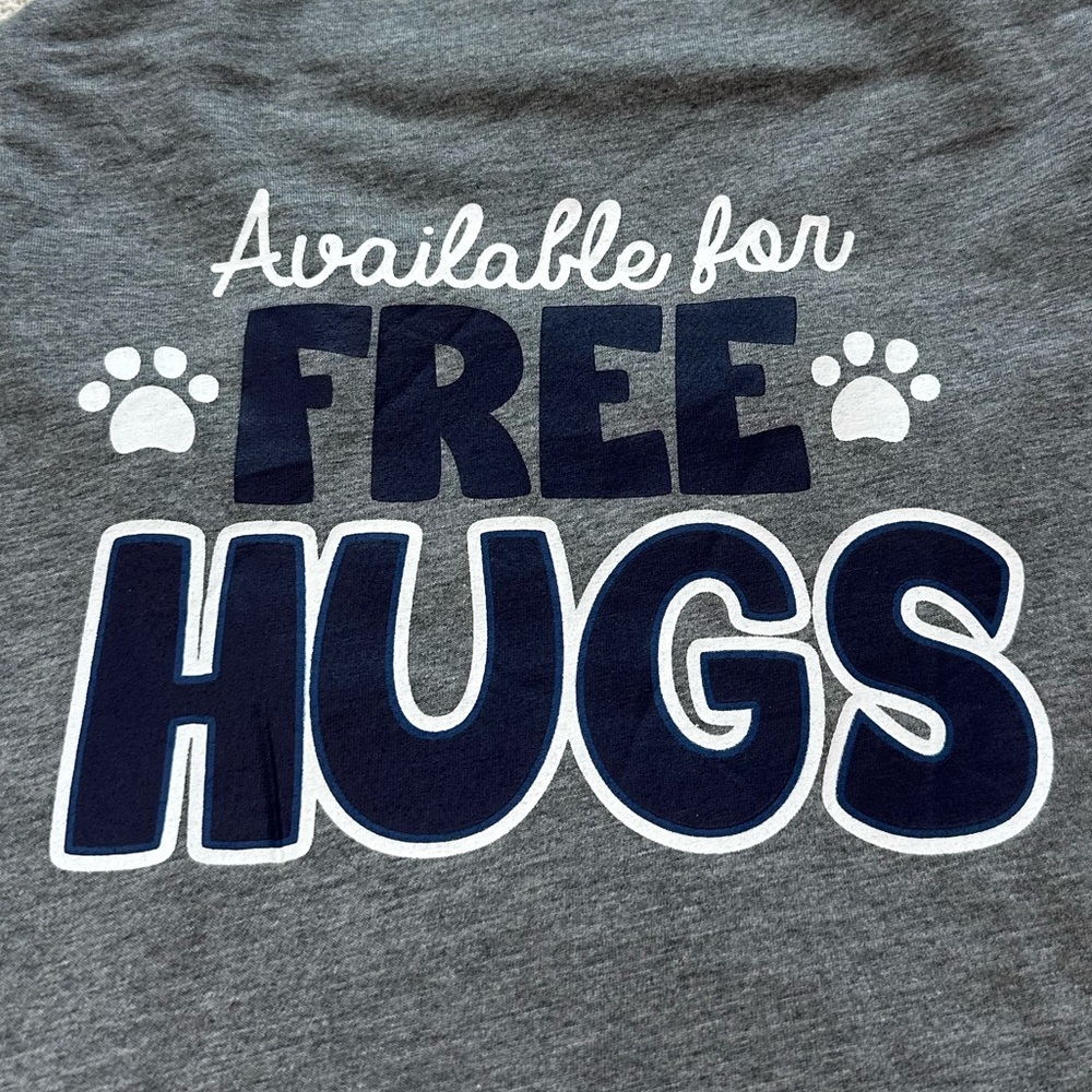 Free Hugs Dog Shirt Size Large NWT Gray Halloween Pet Puppy Gift Fall - Picture 2 of 6